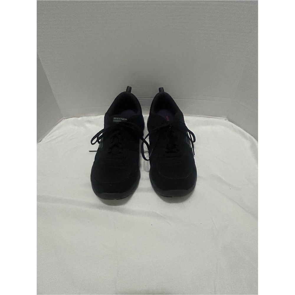 Skechers Women's Black Athletic Lace-Up Walking Sneakers Cushioned Size 10